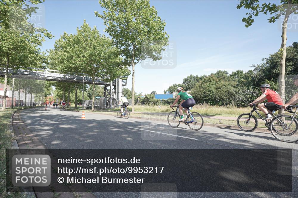 09.08.2026 - GEWOBA Citytriathlon Bremen Michael Burmester http://msf.ph/oto/9953217 09.08.2026 10:39:25 Radfahren 9, 227, 429, 431 meine-sportfotos.de