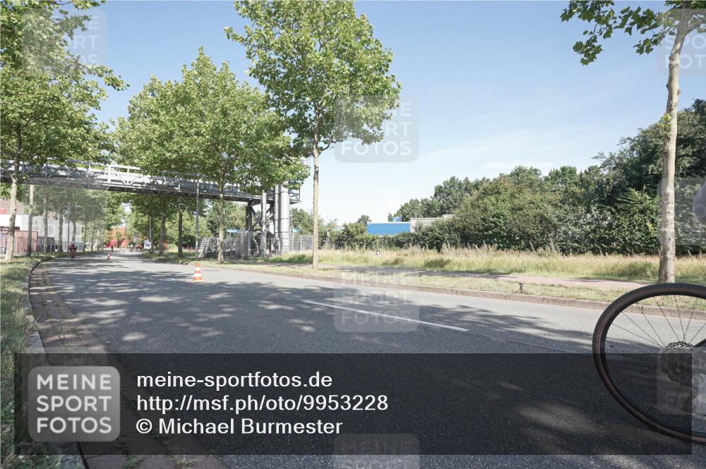 09.08.2026 - GEWOBA Citytriathlon Bremen Michael Burmester http://msf.ph/oto/9953228 09.08.2026 10:39:40 Radfahren 9, 71, 227, 245, 469, 499 meine-sportfotos.de