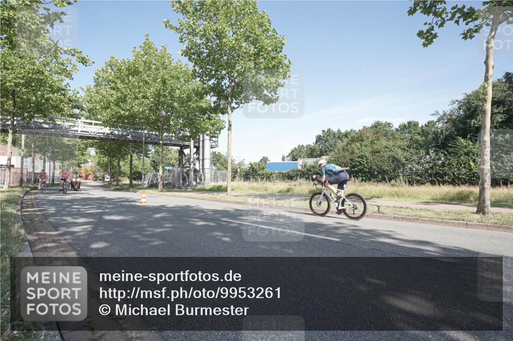 09.08.2026 - GEWOBA Citytriathlon Bremen Michael Burmester http://msf.ph/oto/9953261 09.08.2026 10:40:18 Radfahren 5, 77, 101, 115, 159, 165, 203, 485 meine-sportfotos.de