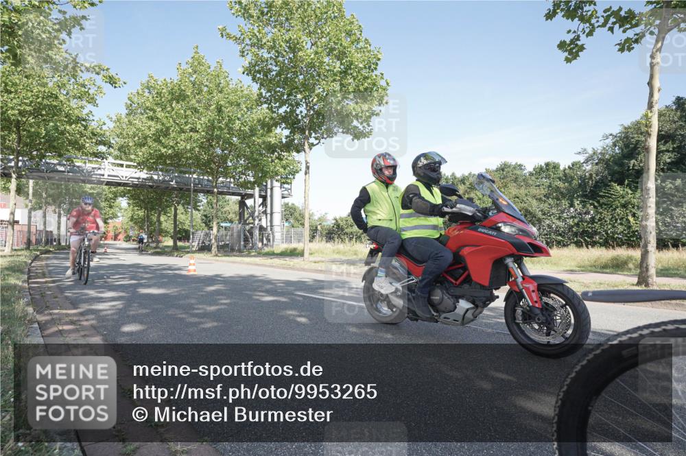 09.08.2026 - GEWOBA Citytriathlon Bremen Michael Burmester http://msf.ph/oto/9953265 09.08.2026 10:40:21 Radfahren 5, 77, 101, 115, 147, 159, 165 meine-sportfotos.de