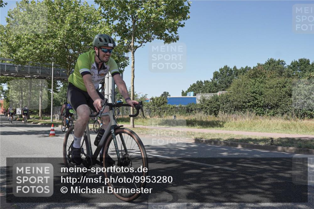 09.08.2026 - GEWOBA Citytriathlon Bremen Michael Burmester http://msf.ph/oto/9953280 09.08.2026 14:17:27 Radfahren 88, 101, 106, 110, 193, 274, 309, 321, 337, 356 meine-sportfotos.de