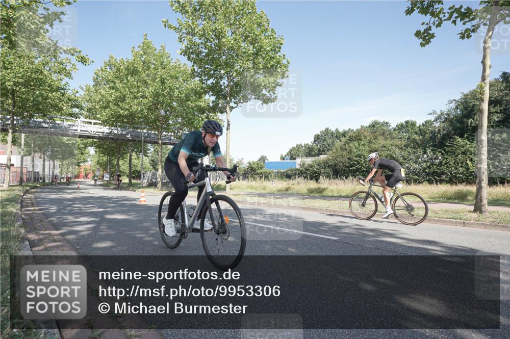 09.08.2026 - GEWOBA Citytriathlon Bremen Michael Burmester http://msf.ph/oto/9953306 09.08.2026 10:41:33 Radfahren 78, 308, 372, 377, 378, 412 meine-sportfotos.de