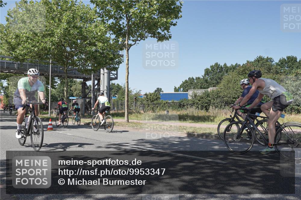 09.08.2026 - GEWOBA Citytriathlon Bremen Michael Burmester http://msf.ph/oto/9953347 09.08.2026 14:17:53 Radfahren 65, 190, 205, 229, 235, 256, 269, 290, 292, 293, 305, 316, 320, 336, 362, 364, 371, 378, 457, 470, 485 meine-sportfotos.de