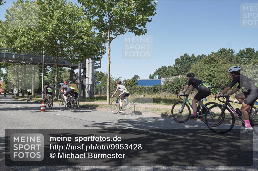 09.08.2026 - GEWOBA Citytriathlon Bremen Michael Burmester http://msf.ph/oto/9953428 09.08.2026 14:18:40 Radfahren 18, 107, 173, 202, 221, 227, 266, 277, 280, 289, 297, 307, 314, 324, 347, 352, 369, 377, 385, 448 meine-sportfotos.de