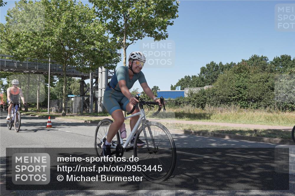 09.08.2026 - GEWOBA Citytriathlon Bremen Michael Burmester http://msf.ph/oto/9953445 09.08.2026 14:18:47 Radfahren 107, 173, 210, 221, 227, 244, 266, 277, 289, 297, 314, 324, 344, 347, 352, 369, 370, 385, 455 meine-sportfotos.de