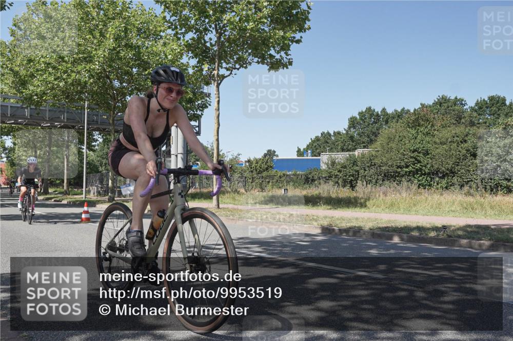 09.08.2026 - GEWOBA Citytriathlon Bremen Michael Burmester http://msf.ph/oto/9953519 09.08.2026 14:19:31 Radfahren 142, 166, 230, 261, 273, 281, 319, 330, 335, 342, 434, 454, 487, 521, 523 meine-sportfotos.de