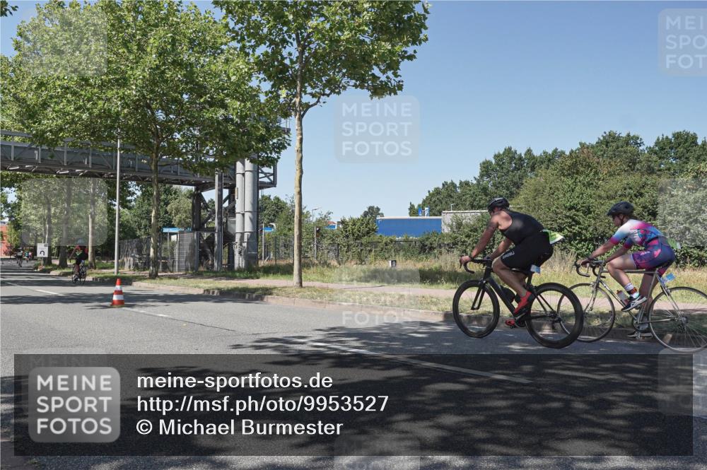 09.08.2026 - GEWOBA Citytriathlon Bremen Michael Burmester http://msf.ph/oto/9953527 09.08.2026 14:19:35 Radfahren 142, 166, 206, 230, 234, 261, 273, 281, 319, 330, 342, 434, 454, 487, 521, 523 meine-sportfotos.de