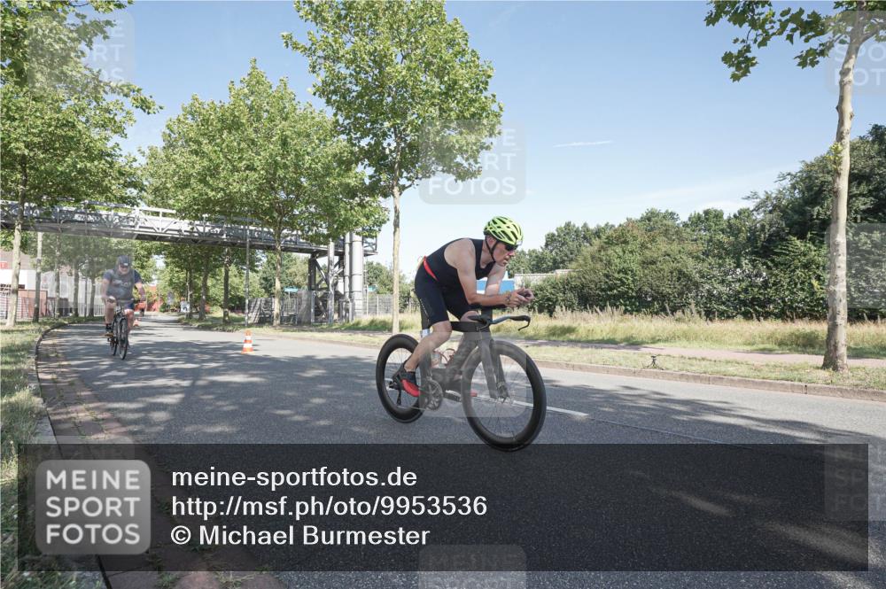 09.08.2026 - GEWOBA Citytriathlon Bremen Michael Burmester http://msf.ph/oto/9953536 09.08.2026 10:46:46 Radfahren 340, 403, 406, 411, 447 meine-sportfotos.de
