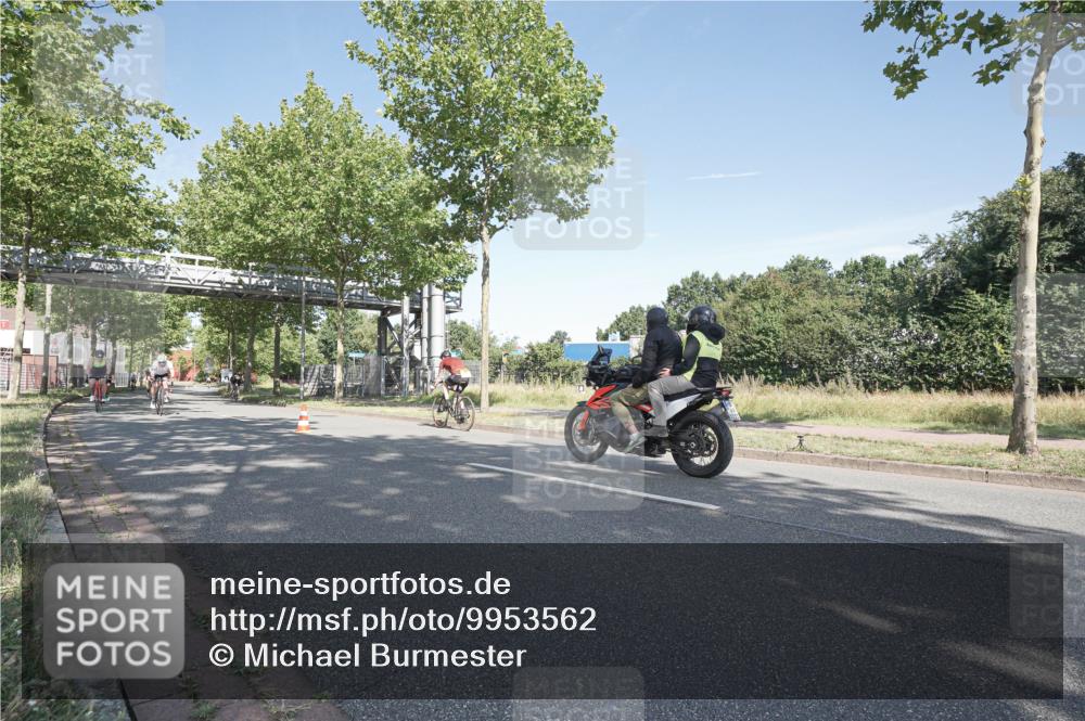 09.08.2026 - GEWOBA Citytriathlon Bremen Michael Burmester http://msf.ph/oto/9953562 09.08.2026 10:47:05 Radfahren 103, 125, 131, 249, 304, 329, 359, 362, 368, 382, 392 meine-sportfotos.de