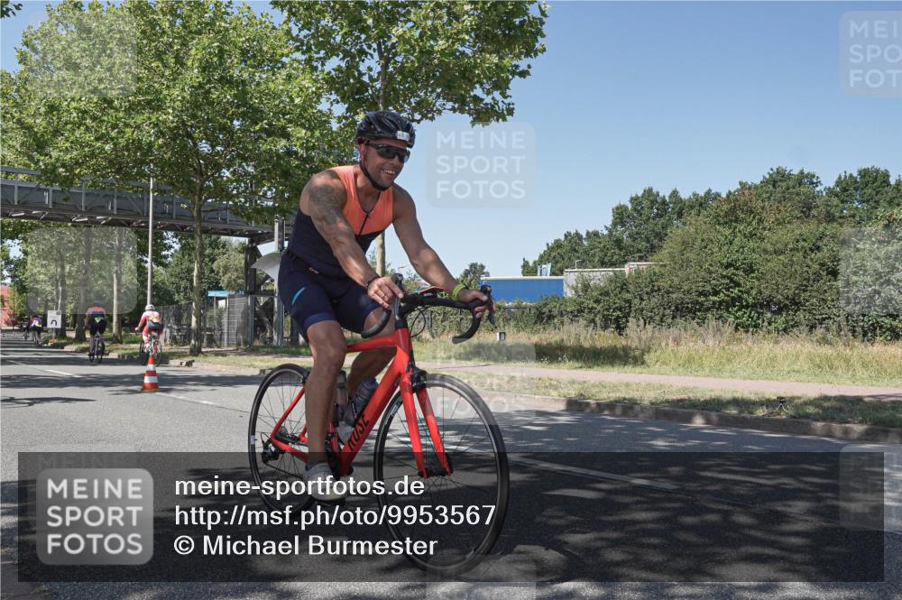 09.08.2026 - GEWOBA Citytriathlon Bremen Michael Burmester http://msf.ph/oto/9953567 09.08.2026 14:19:53 Radfahren 196, 206, 209, 222, 224, 234, 239, 249, 258, 262, 326, 340, 400, 458, 522 meine-sportfotos.de