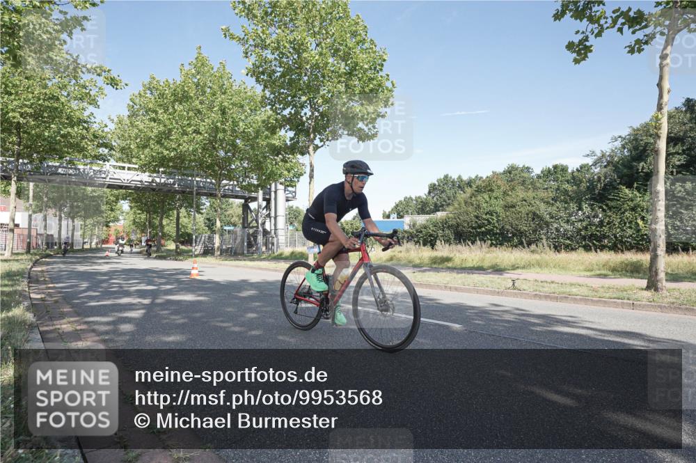 09.08.2026 - GEWOBA Citytriathlon Bremen Michael Burmester http://msf.ph/oto/9953568 09.08.2026 10:47:08 Radfahren 103, 125, 249, 304, 329, 359, 362, 382, 392 meine-sportfotos.de