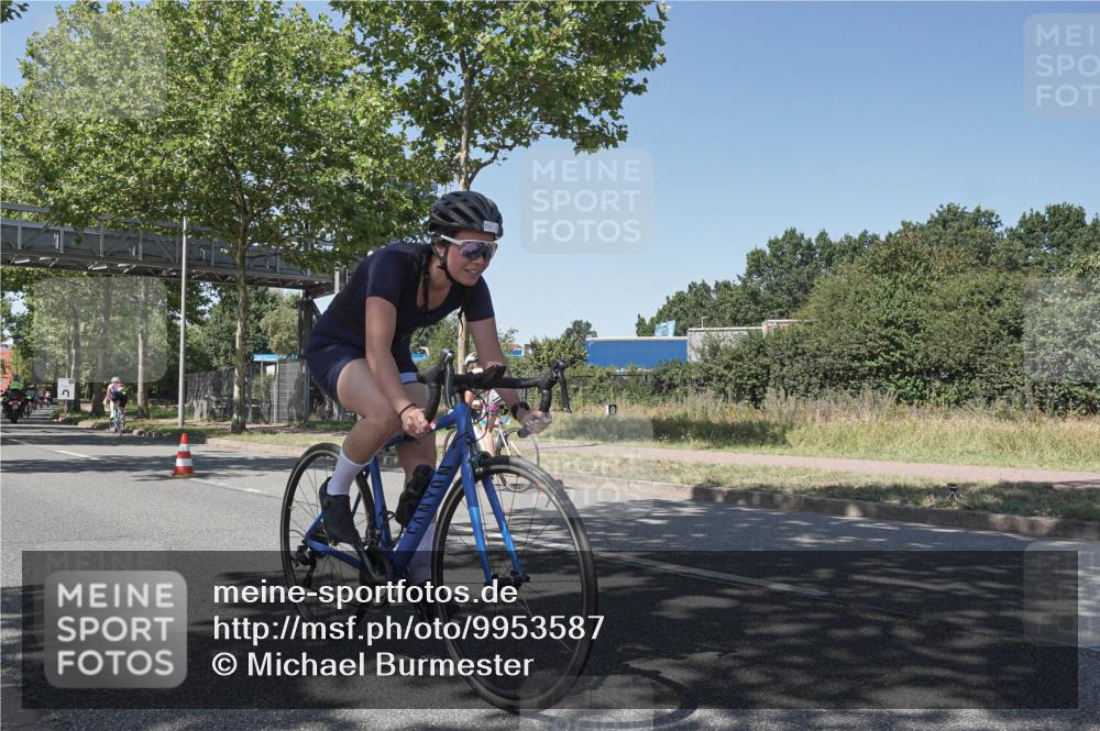 09.08.2026 - GEWOBA Citytriathlon Bremen Michael Burmester http://msf.ph/oto/9953587 09.08.2026 14:20:03 Radfahren 209, 224, 237, 249, 258, 310, 340, 400, 410, 431, 522 meine-sportfotos.de