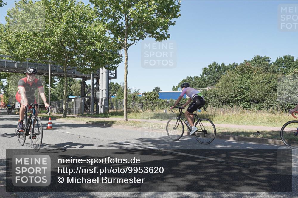 09.08.2026 - GEWOBA Citytriathlon Bremen Michael Burmester http://msf.ph/oto/9953620 09.08.2026 14:20:29 Radfahren 233, 250, 282, 338, 384, 398, 450, 456, 482, 532 meine-sportfotos.de