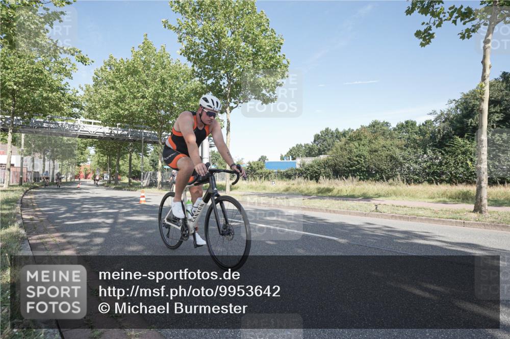 09.08.2026 - GEWOBA Citytriathlon Bremen Michael Burmester http://msf.ph/oto/9953642 09.08.2026 10:48:37 Radfahren 289, 352, 394, 405, 472 meine-sportfotos.de