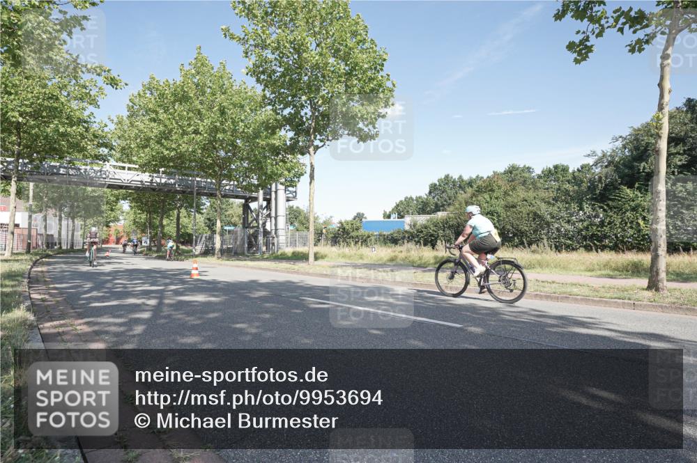 09.08.2026 - GEWOBA Citytriathlon Bremen Michael Burmester http://msf.ph/oto/9953694 09.08.2026 10:49:37 Radfahren 299, 320, 413, 508 meine-sportfotos.de