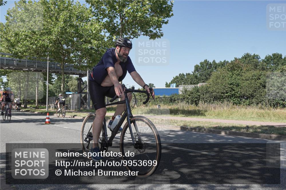 09.08.2026 - GEWOBA Citytriathlon Bremen Michael Burmester http://msf.ph/oto/9953699 09.08.2026 14:21:23 Radfahren 167, 299, 348, 388, 405, 412, 421, 422, 428, 440, 493, 525 meine-sportfotos.de