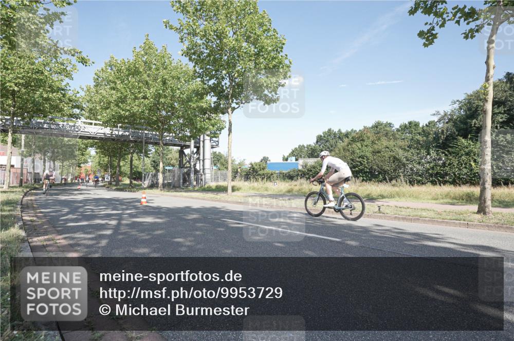 09.08.2026 - GEWOBA Citytriathlon Bremen Michael Burmester http://msf.ph/oto/9953729 09.08.2026 10:50:04 Radfahren 129, 189, 334, 410, 458, 489 meine-sportfotos.de
