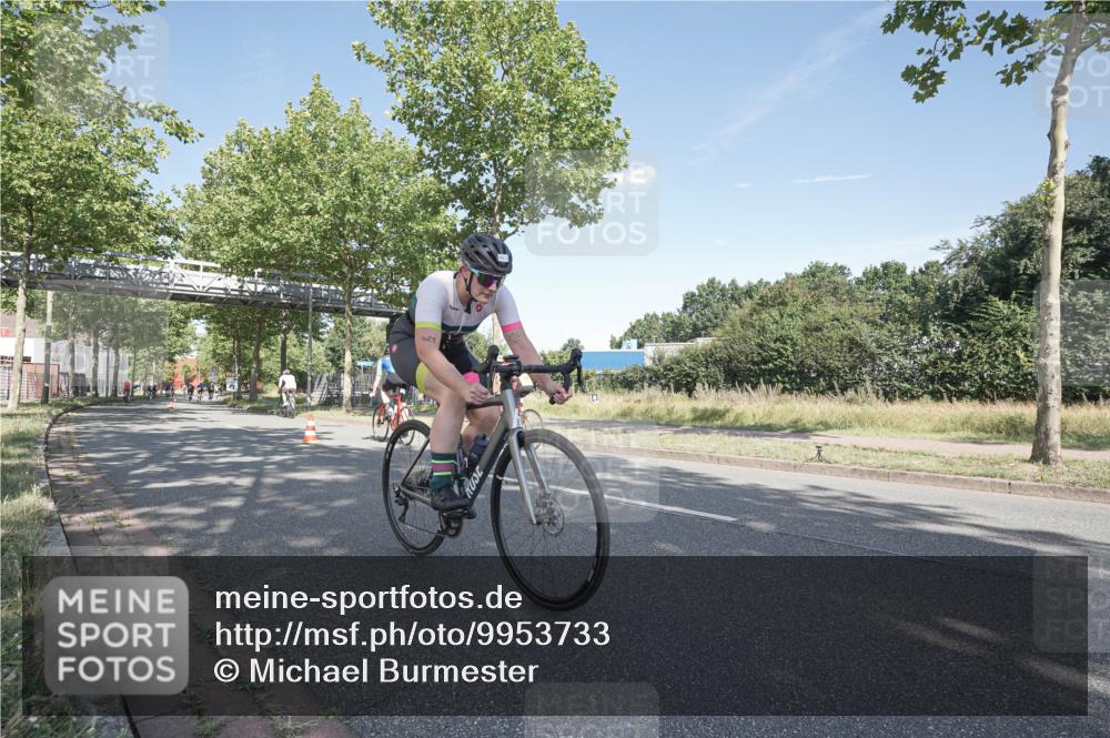 09.08.2026 - GEWOBA Citytriathlon Bremen Michael Burmester http://msf.ph/oto/9953733 09.08.2026 10:50:06 Radfahren 129, 189, 288, 334, 410, 458, 489 meine-sportfotos.de