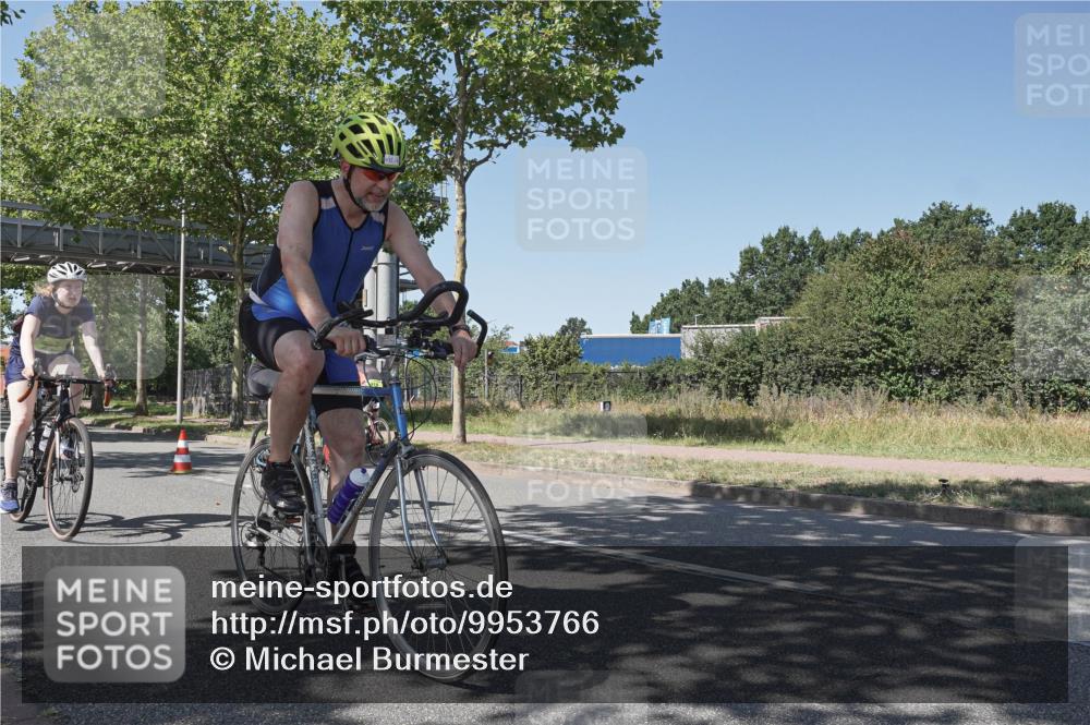 09.08.2026 - GEWOBA Citytriathlon Bremen Michael Burmester http://msf.ph/oto/9953766 09.08.2026 14:22:14 Radfahren 191, 212, 219, 241, 296, 303, 311, 391, 432, 519 meine-sportfotos.de