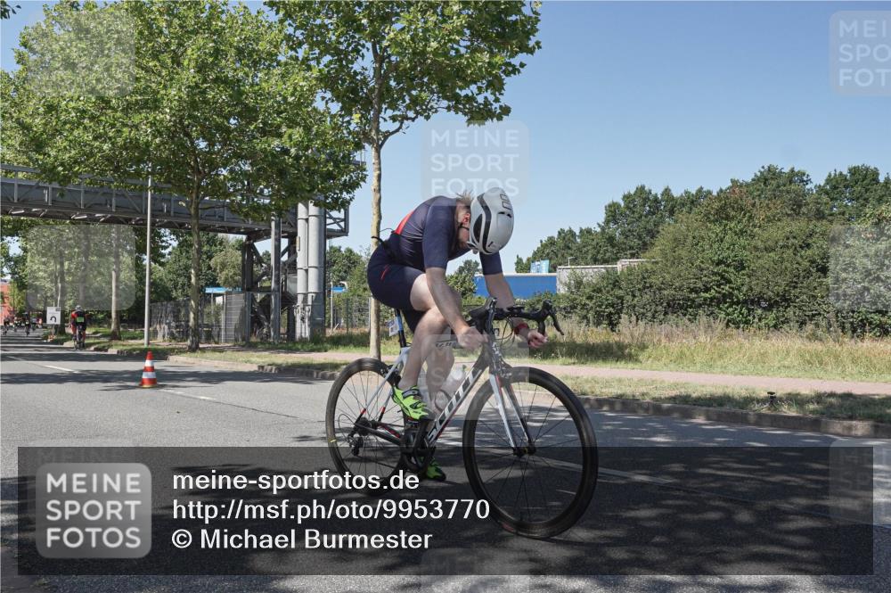 09.08.2026 - GEWOBA Citytriathlon Bremen Michael Burmester http://msf.ph/oto/9953770 09.08.2026 14:22:16 Radfahren 191, 212, 219, 241, 303, 311, 391, 432, 519 meine-sportfotos.de