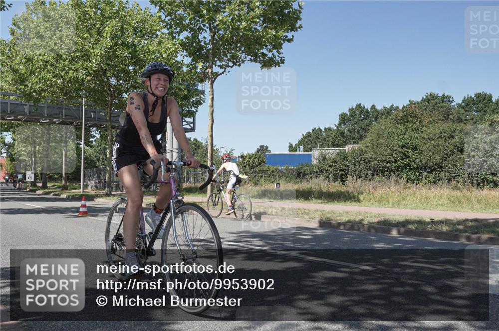 09.08.2026 - GEWOBA Citytriathlon Bremen Michael Burmester http://msf.ph/oto/9953902 09.08.2026 14:23:51 Radfahren 246, 248, 430, 435, 465, 471, 472, 489, 494, 516 meine-sportfotos.de