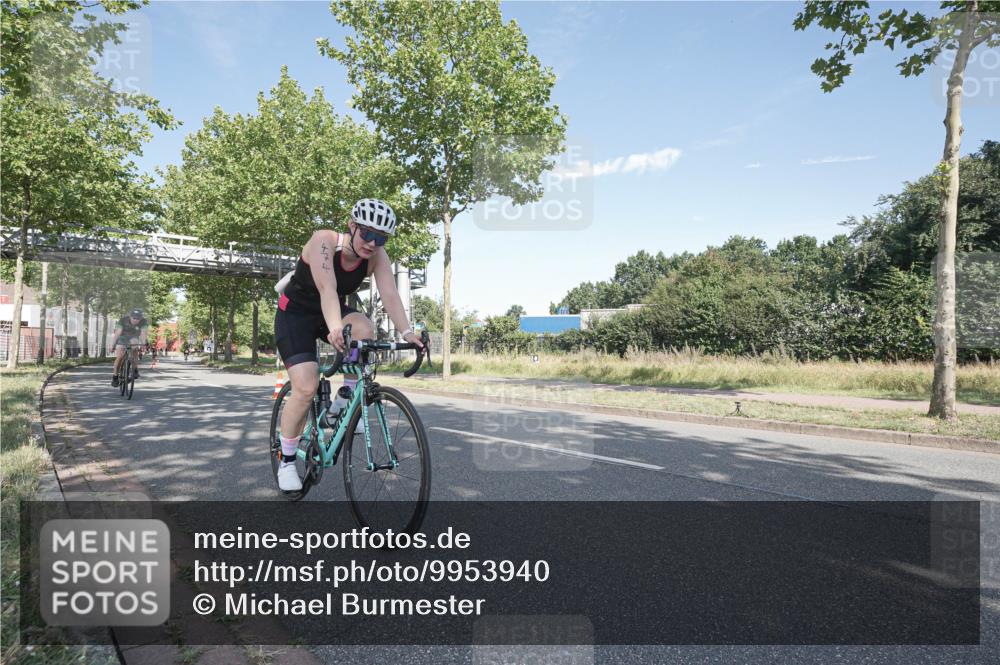 09.08.2026 - GEWOBA Citytriathlon Bremen Michael Burmester http://msf.ph/oto/9953940 09.08.2026 10:53:20 Radfahren 19, 21, 29, 139, 151, 233, 461, 474, 522 meine-sportfotos.de