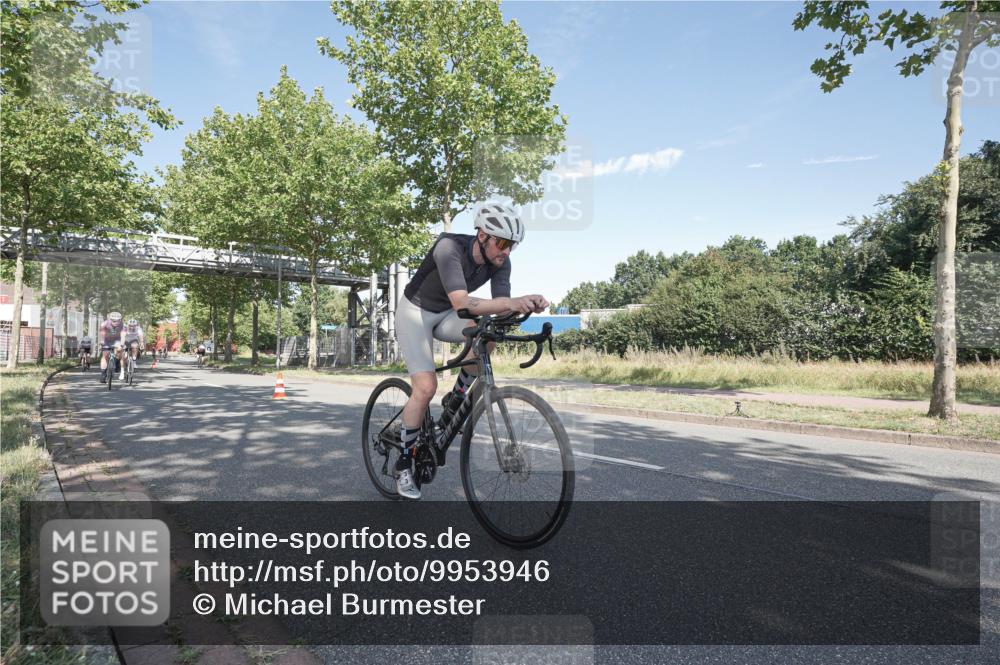 09.08.2026 - GEWOBA Citytriathlon Bremen Michael Burmester http://msf.ph/oto/9953946 09.08.2026 10:53:24 Radfahren 3, 19, 21, 29, 139, 151, 179, 423, 439, 461, 474, 477, 495, 522 meine-sportfotos.de