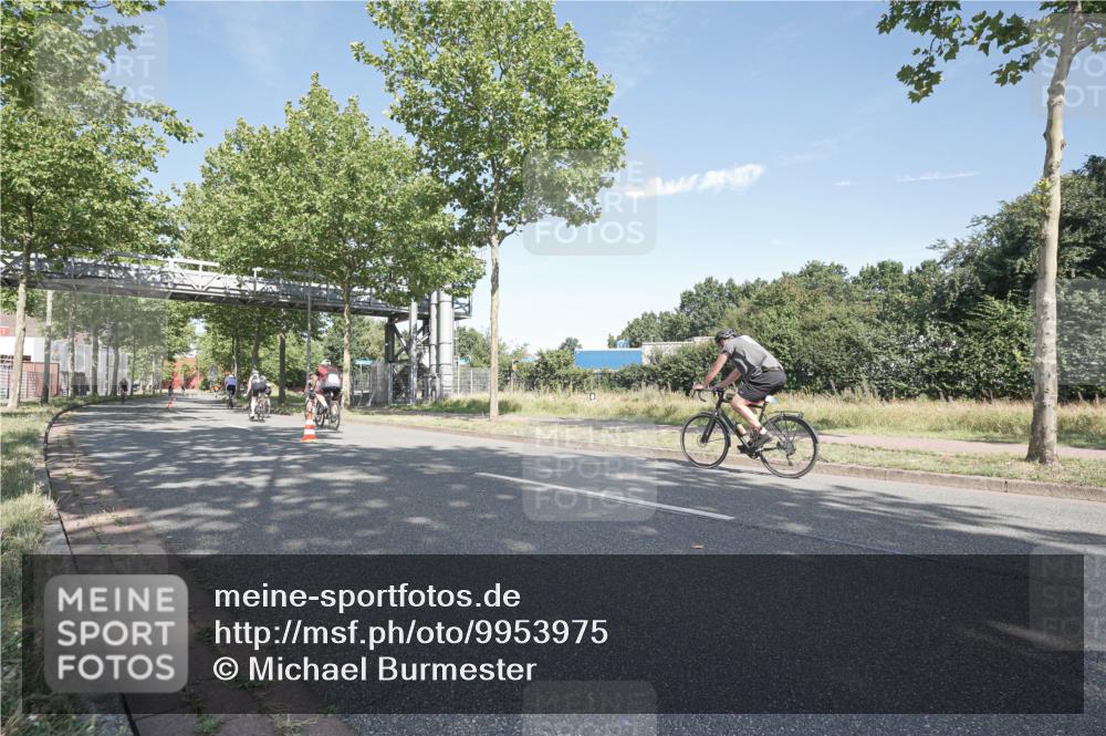 09.08.2026 - GEWOBA Citytriathlon Bremen Michael Burmester http://msf.ph/oto/9953975 09.08.2026 10:53:40 Radfahren 3, 107, 153, 179, 423, 433, 439, 477, 492, 495 meine-sportfotos.de
