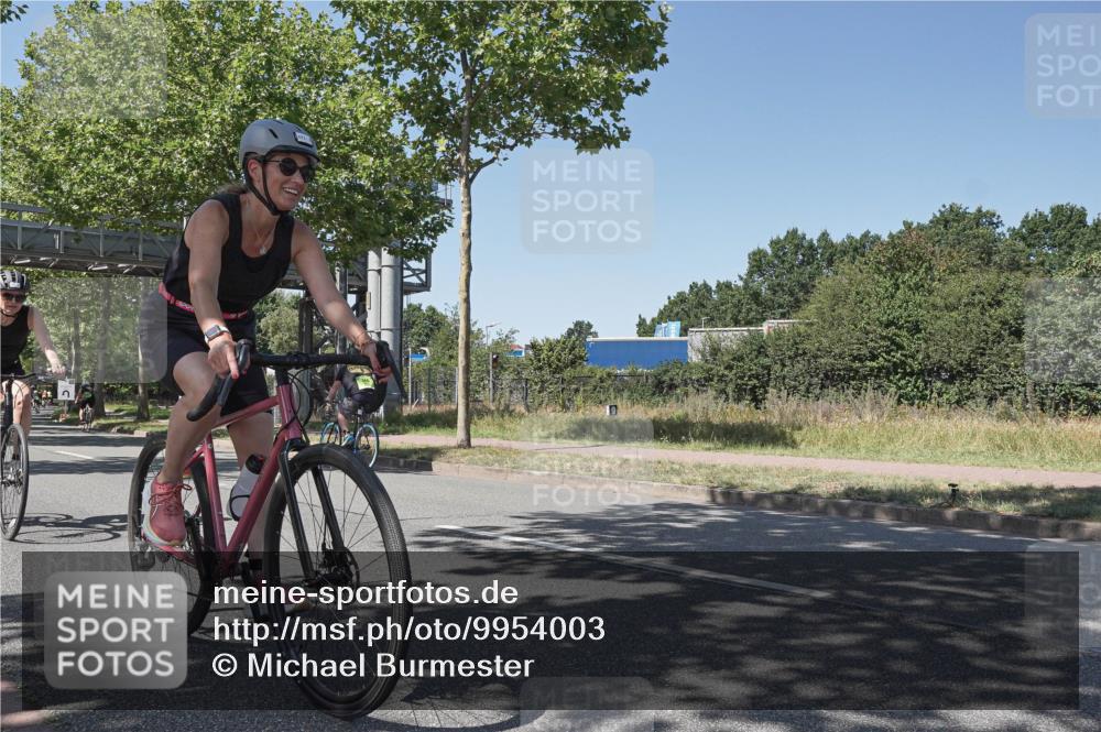 09.08.2026 - GEWOBA Citytriathlon Bremen Michael Burmester http://msf.ph/oto/9954003 09.08.2026 14:25:21 Radfahren 181, 187, 333, 359, 491, 492, 518 meine-sportfotos.de