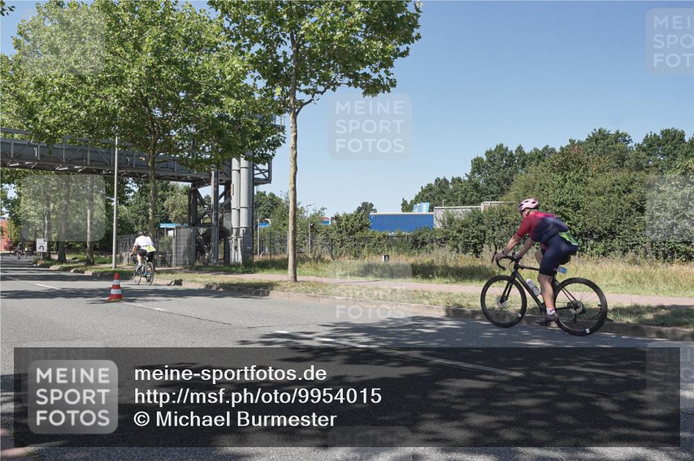 09.08.2026 - GEWOBA Citytriathlon Bremen Michael Burmester http://msf.ph/oto/9954015 09.08.2026 14:25:32 Radfahren 181, 333, 518 meine-sportfotos.de