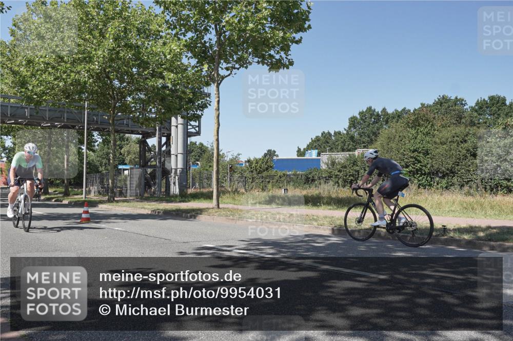 09.08.2026 - GEWOBA Citytriathlon Bremen Michael Burmester http://msf.ph/oto/9954031 09.08.2026 14:25:49 Radfahren 78, 140, 184, 185, 189, 387, 445, 464 meine-sportfotos.de