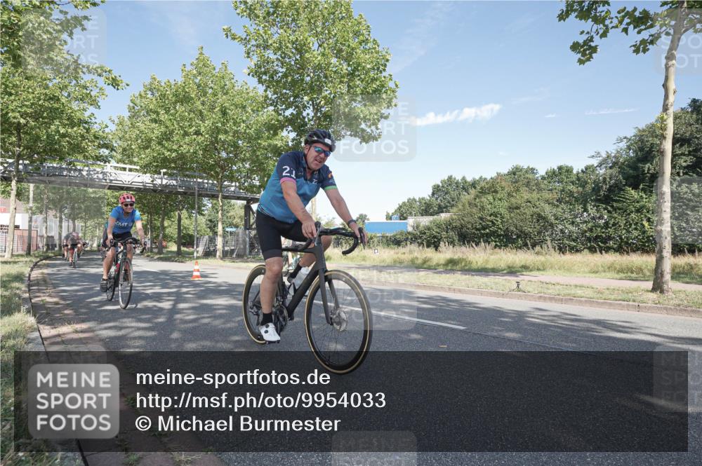 09.08.2026 - GEWOBA Citytriathlon Bremen Michael Burmester http://msf.ph/oto/9954033 09.08.2026 10:54:29 Radfahren 13, 17, 33, 87, 111, 143, 223, 331, 436, 467, 490, 509, 514 meine-sportfotos.de