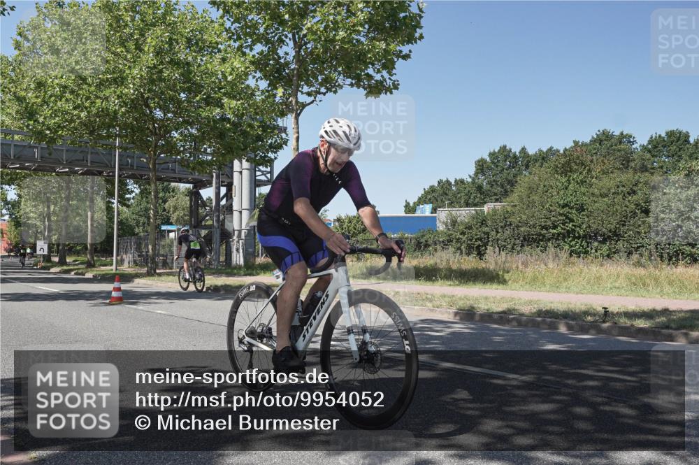 09.08.2026 - GEWOBA Citytriathlon Bremen Michael Burmester http://msf.ph/oto/9954052 09.08.2026 14:26:06 Radfahren 185, 189, 366, 387, 392, 406, 459, 474, 476, 506 meine-sportfotos.de