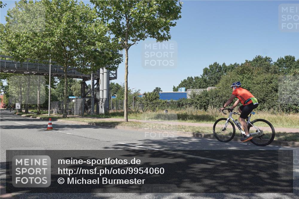 09.08.2026 - GEWOBA Citytriathlon Bremen Michael Burmester http://msf.ph/oto/9954060 09.08.2026 14:26:13 Radfahren 51, 366, 392, 406, 459, 476, 506 meine-sportfotos.de