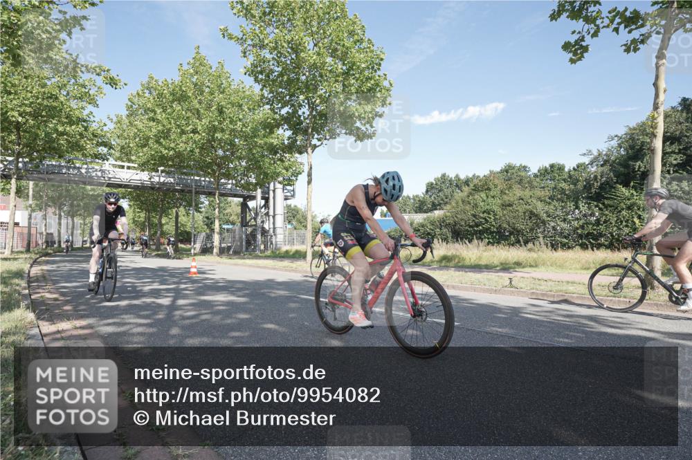 09.08.2026 - GEWOBA Citytriathlon Bremen Michael Burmester http://msf.ph/oto/9954082 09.08.2026 10:55:04 Radfahren 37, 53, 135, 169, 201, 207, 303, 390, 444, 471, 476, 513, 530 meine-sportfotos.de