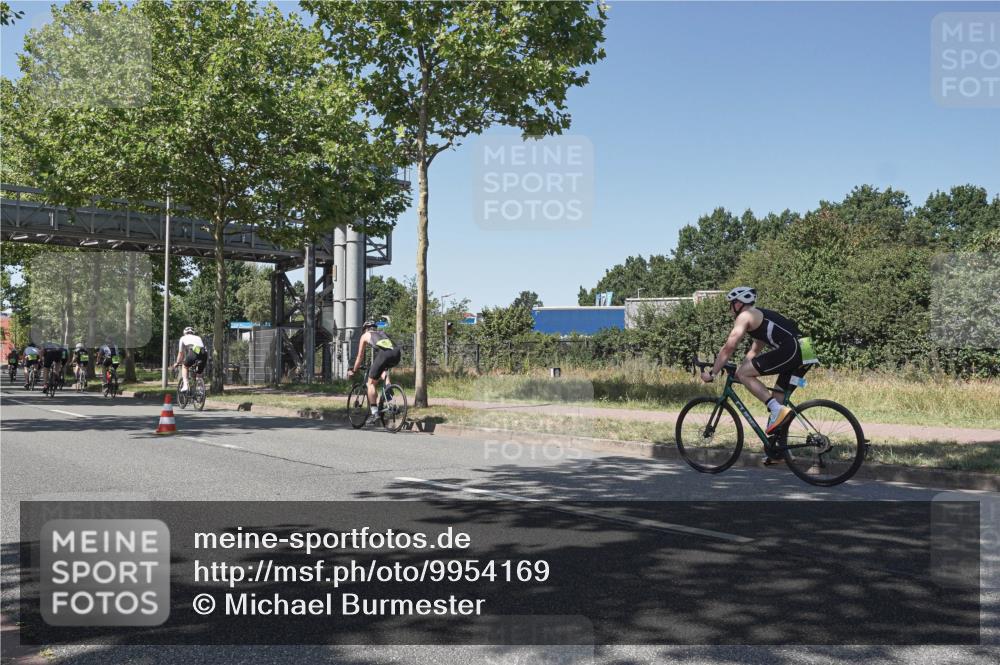 09.08.2026 - GEWOBA Citytriathlon Bremen Michael Burmester http://msf.ph/oto/9954169 09.08.2026 14:28:12 Radfahren 41, 67, 72, 100, 113, 331, 444 meine-sportfotos.de
