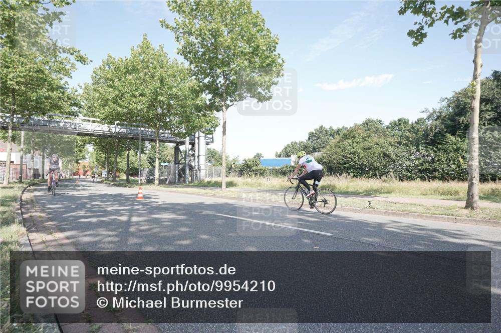 09.08.2026 - GEWOBA Citytriathlon Bremen Michael Burmester http://msf.ph/oto/9954210 09.08.2026 10:57:02 Radfahren 35, 85, 113, 243, 361, 399, 460, 480 meine-sportfotos.de