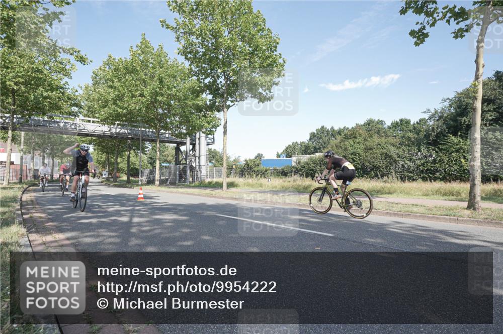09.08.2026 - GEWOBA Citytriathlon Bremen Michael Burmester http://msf.ph/oto/9954222 09.08.2026 10:57:22 Radfahren 183, 191, 205, 243, 281, 361 meine-sportfotos.de