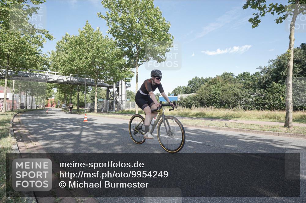 09.08.2026 - GEWOBA Citytriathlon Bremen Michael Burmester http://msf.ph/oto/9954249 09.08.2026 10:58:18 Radfahren 459 meine-sportfotos.de
