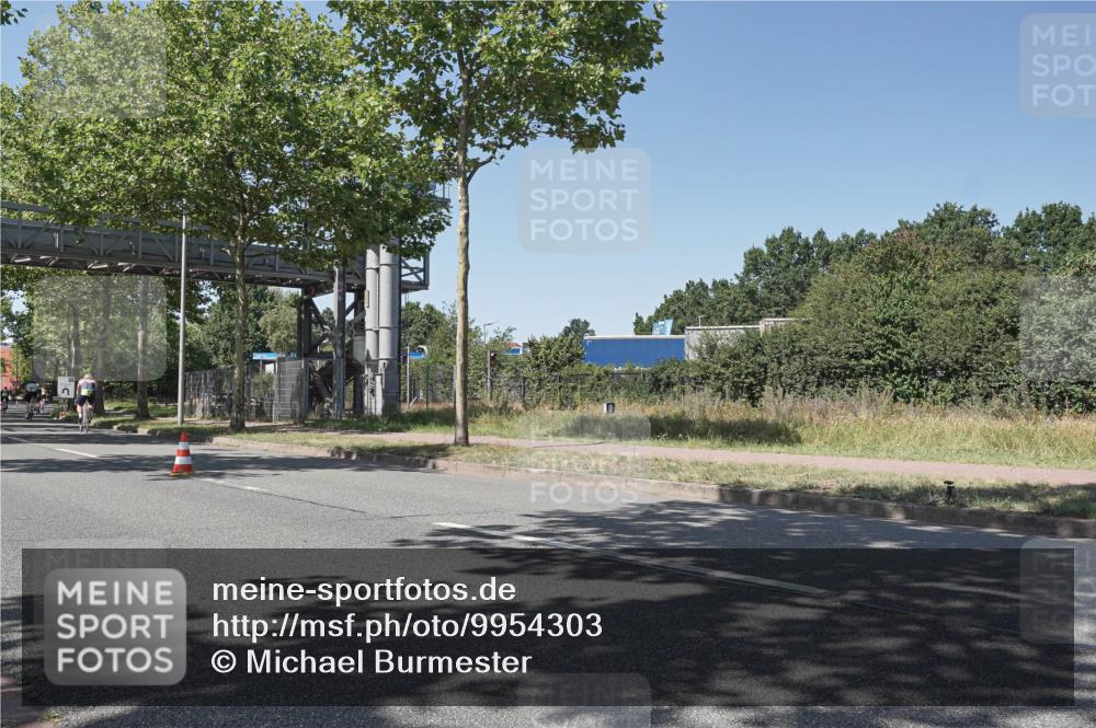 09.08.2026 - GEWOBA Citytriathlon Bremen Michael Burmester http://msf.ph/oto/9954303 09.08.2026 14:30:07 Radfahren 137, 139, 279, 304, 401, 407, 469, 512 meine-sportfotos.de