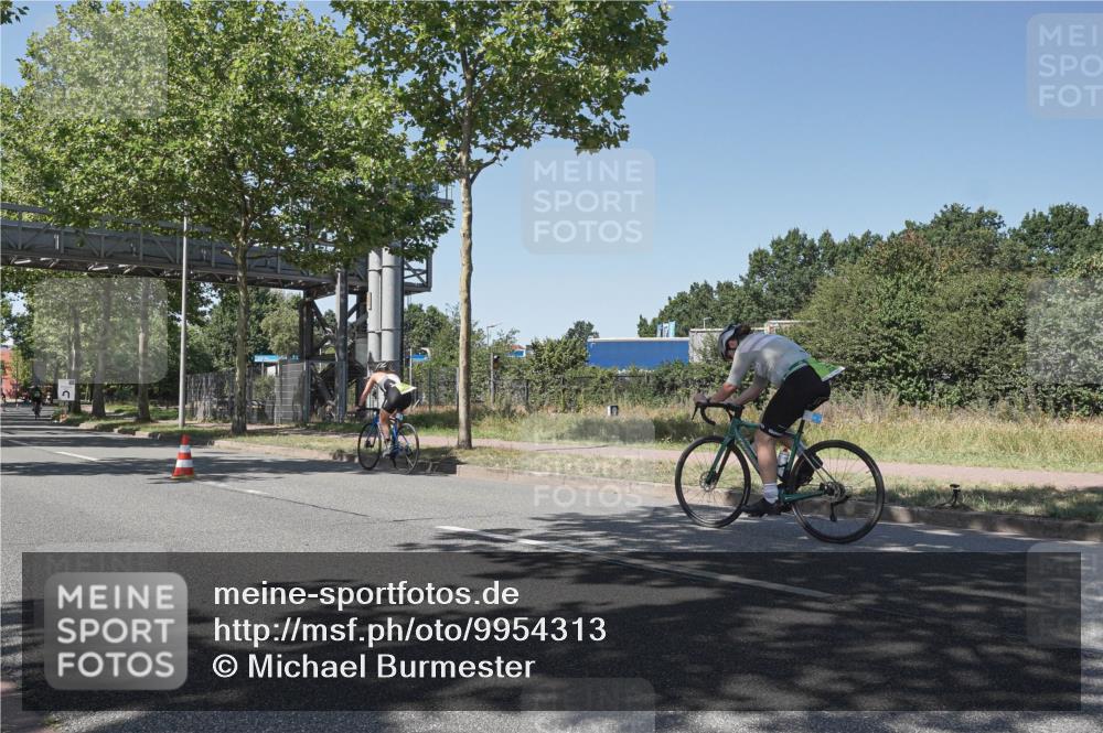 09.08.2026 - GEWOBA Citytriathlon Bremen Michael Burmester http://msf.ph/oto/9954313 09.08.2026 14:30:15 Radfahren 26, 137, 139, 169, 279, 304, 401, 407 meine-sportfotos.de