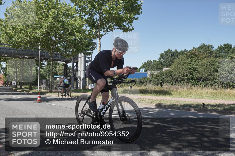 09.08.2026 - GEWOBA Citytriathlon Bremen Michael Burmester http://msf.ph/oto/9954352 09.08.2026 14:30:51 Radfahren 36, 45, 54, 60, 73, 91, 92, 105, 125, 128, 135, 186, 200 meine-sportfotos.de