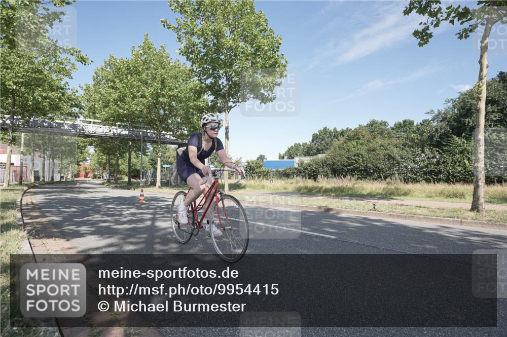 09.08.2026 - GEWOBA Citytriathlon Bremen Michael Burmester http://msf.ph/oto/9954415 09.08.2026 11:07:53 Radfahren 441 meine-sportfotos.de