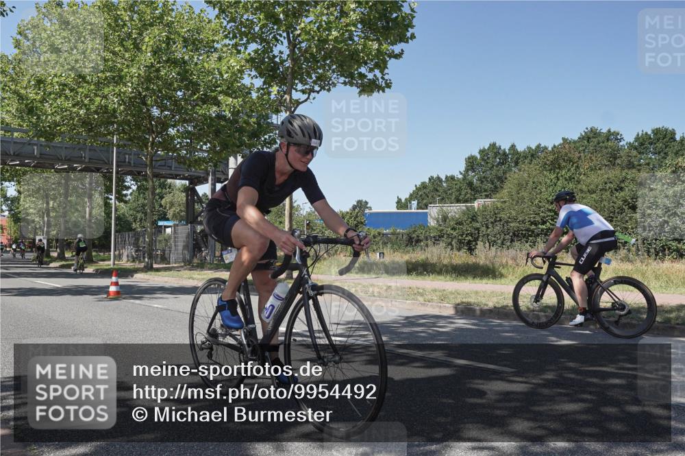 09.08.2026 - GEWOBA Citytriathlon Bremen Michael Burmester http://msf.ph/oto/9954492 09.08.2026 14:33:07 Radfahren 9, 19, 38, 148, 257, 302, 349, 354 meine-sportfotos.de