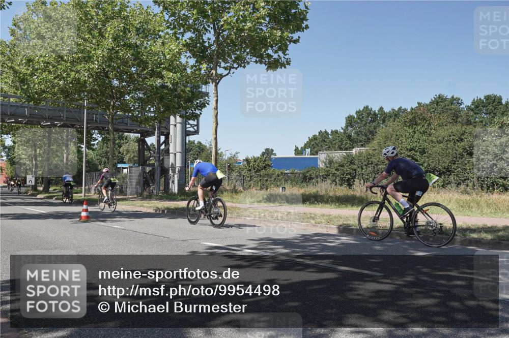 09.08.2026 - GEWOBA Citytriathlon Bremen Michael Burmester http://msf.ph/oto/9954498 09.08.2026 14:33:10 Radfahren 9, 19, 38, 148, 180, 257, 265, 349, 354 meine-sportfotos.de