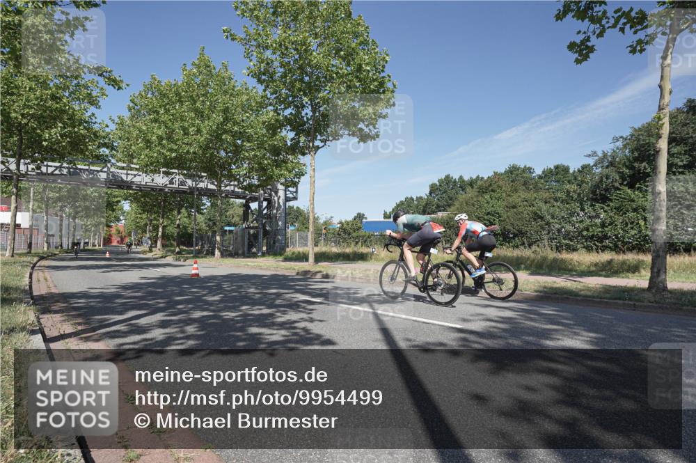 09.08.2026 - GEWOBA Citytriathlon Bremen Michael Burmester http://msf.ph/oto/9954499 09.08.2026 12:04:52 Radfahren 667 meine-sportfotos.de