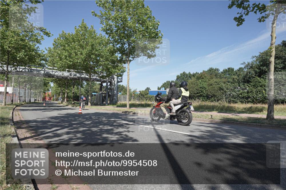 09.08.2026 - GEWOBA Citytriathlon Bremen Michael Burmester http://msf.ph/oto/9954508 09.08.2026 12:05:15 Radfahren  meine-sportfotos.de