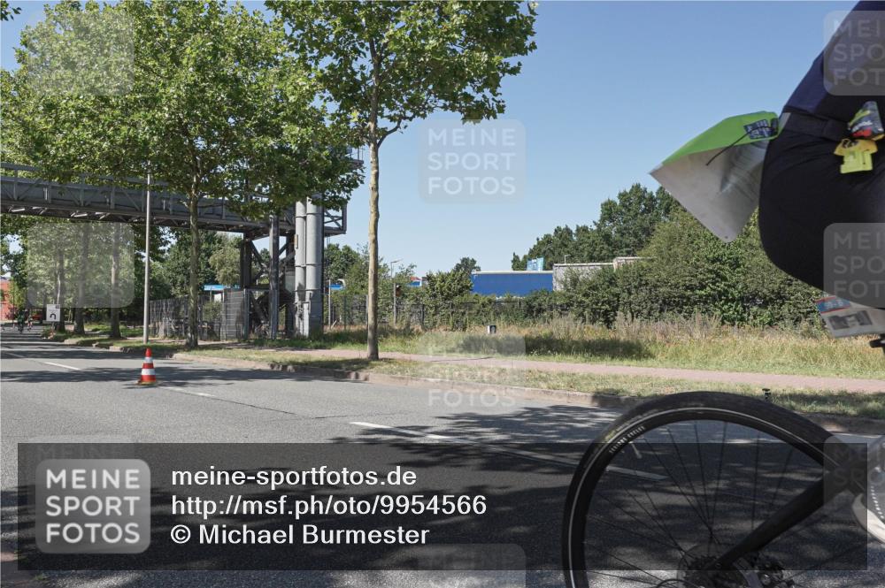 09.08.2026 - GEWOBA Citytriathlon Bremen Michael Burmester http://msf.ph/oto/9954566 09.08.2026 14:34:03 Radfahren 5, 43, 90, 115, 278, 285, 345 meine-sportfotos.de