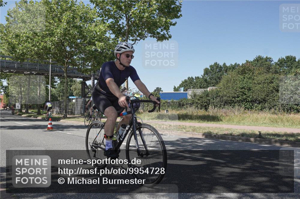 09.08.2026 - GEWOBA Citytriathlon Bremen Michael Burmester http://msf.ph/oto/9954728 09.08.2026 14:35:52 Radfahren 39, 47, 147, 152, 205, 271, 334, 343, 373, 453, 462, 527 meine-sportfotos.de