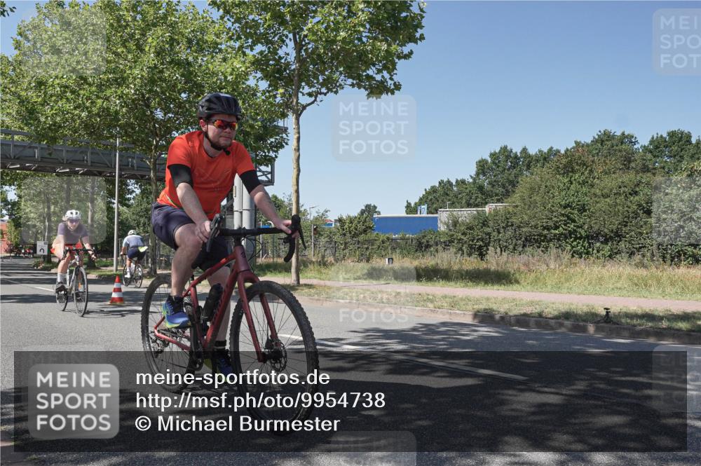 09.08.2026 - GEWOBA Citytriathlon Bremen Michael Burmester http://msf.ph/oto/9954738 09.08.2026 14:36:04 Radfahren 6, 53, 152, 163, 235, 240, 269, 274, 329, 343, 373 meine-sportfotos.de